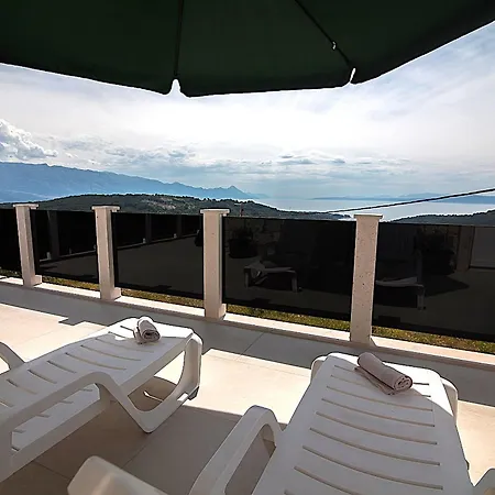 Insula Holiday home *